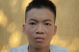 Tạm giữ tài xế đâm xe máy vào CSGT khi bị kiểm tra nồng độ cồn