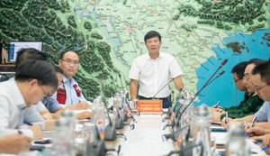 Bão số 5 kết hợp không khí lạnh gây nguy cơ dông lốc, gió giật mạnh trên biển