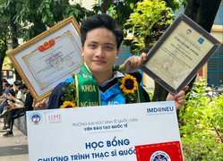 Nam sinh Đại học Kinh tế Quốc dân có biệt danh 'thợ săn học bổng'