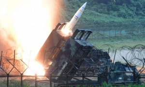 Mỹ cung cấp tên lửa tầm xa ATACMS cho Ukraine thường xuyên