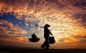 20/10 hết lòng với bạn gái, nhiều người trẻ quên mẹ mình cũng là phụ nữ