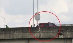 Vụ chủ vựa trái cây chết dưới cao tốc: Bắt thêm 2 đồng phạm mang vàng đi bán