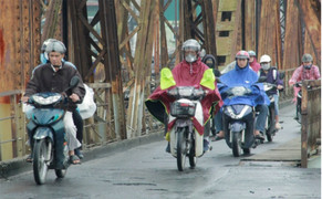 Không khí lạnh tiến gần biên giới, đêm nay miền Bắc chuyển lạnh, có nơi trời rét