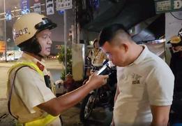 Thanh niên vi phạm nồng độ cồn kịch khung: 'Uống vài lon mà nồng độ cồn cao vậy'