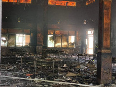 Cháy hội trường đám cưới, gần 500 khách chạy thoát thân: Huyện chỉ đạo khẩn