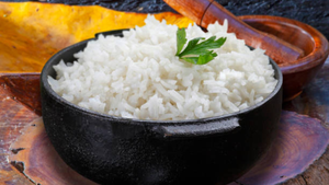 Có nên ăn cơm vào buổi sáng?