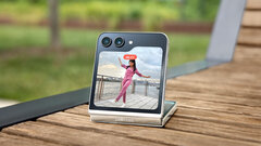 Giá Galaxy Z Flip5 về sát mốc 20 triệu đồng