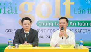 Giải Golf Chung tay vì ATGT thưởng ô tô cho VĐV đạt HIO