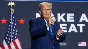 Ông Trump nói Nga lấy trộm kế hoạch 'siêu tên lửa' của Mỹ