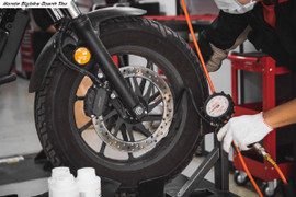 Bảo dưỡng lốp xe máy có quan trọng?