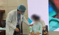 Bé trai 5 tuổi hoại tử niêm mạc do pin điện tử rơi vào mũi