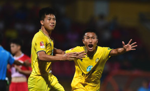 CLB Thanh Hóa mất chiến thắng phút cuối trước Viettel