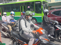 Dự báo thời tiết TP.HCM hôm nay 27/10: Ngày nắng, chiều và đêm mưa rào vài nơi