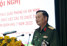 Kéo dài thời gian giữ chức Chính ủy Quân khu 7 với Phó Đô đốc Trần Hoài Trung
