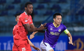 Văn Quyết sút hỏng phạt đền, Hà Nội FC thua đậm trước Hải Phòng