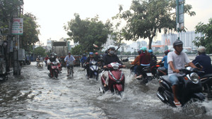 Dự báo thời tiết TP.HCM hôm nay 29/10: Chiều và tối có mưa rào