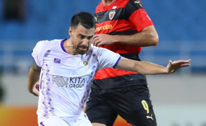 Cựu cầu thủ Borussia Dortmund đối diện nguy cơ thất nghiệp tại V-League