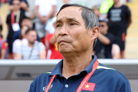 Tuyển nữ Việt Nam đá trận chia tay HLV Mai Đức Chung