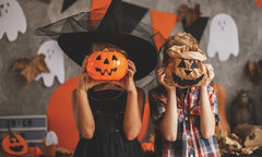 Nhiều trường từ chối tổ chức lễ hội Halloween, phụ huynh 'vỗ tay' ủng hộ