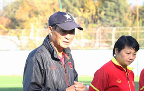 Tuyển nữ Việt Nam quyết tạo bất ngờ trong ngày chia tay HLV Mai Đức Chung