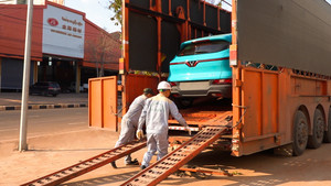 Ngắm trước dàn taxi điện Xanh SM sắp lăn bánh tại Lào