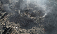 Israel tuyên bố bao vây thành phố Gaza, Hamas 'vừa đánh vừa lui'