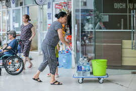 Mất nước gần nửa tháng, cư dân KĐT ở Hà Nội vẫn nhận hóa đơn cao gấp 6 lần