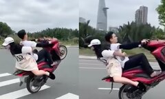 Nam thanh niên chở cô gái bốc đầu xe máy gây bức xúc