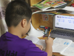 'Xưa không có bài tập về nhà tôi vẫn giỏi, nay con học ngày học đêm vẫn lo kém'