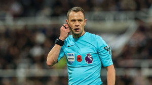 VAR gây tranh cãi, Arsenal thua đau Newcastle