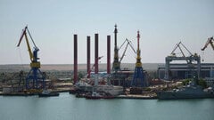 Tên lửa hành trình Ukraine tấn công dồn dập nhà máy đóng tàu ở bán đảo Crimea