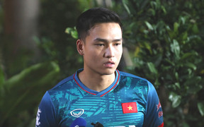 Bùi Hoàng Việt Anh: Các cầu thủ trẻ đủ sức thi đấu cho ĐTQG