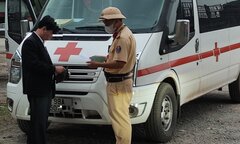 Bắc Giang: Tạm giữ xe cứu thương hết hạn đăng kiểm