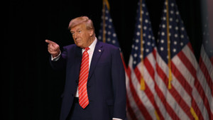 Ông Trump từ chối lời mời của Tổng thống Ukraine