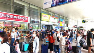 Khách dọa có súng, chuyến bay Đà Nẵng - Hà Nội phải tạm dừng