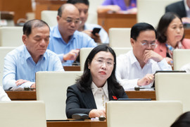 Quốc hội giao chỉ tiêu tăng trưởng GDP năm 2024 cao nhất 6,5%