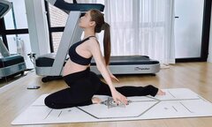 Nhã Phương tiết lộ bí kíp lấy lại vóc dáng thần tốc sau 2 tuần sinh con