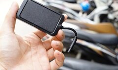 Lắp định vị theo dõi có phạm pháp?