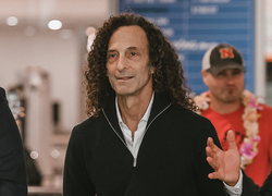 Kenny G đã tới Hà Nội