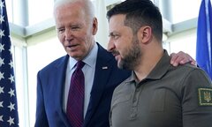 Lập trường cứng rắn của Tổng thống Zelensky khiến EU khó xử