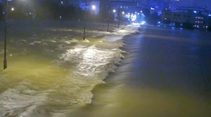 Cảnh báo mưa ngập, Thừa Thiên- Huế thông báo khẩn cho học sinh nghỉ học