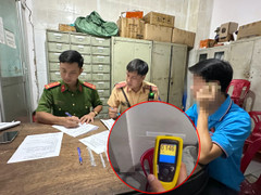 Vi phạm nồng độ cồn, tài xế xe khách ở TP.HCM than thở: 'Nhậu từ chiều hôm qua'