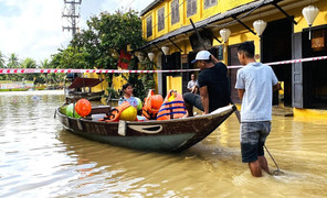 Đợt mưa lớn kéo dài nhiều ngày ở miền Trung khi nào giảm?