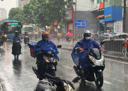 Dự báo thời tiết TP.HCM hôm nay 17/11: Mưa rào và dông vài nơi
