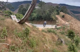 Sơn La: Xe bán tải lao xuống vực khiến 2 vợ chồng thương vong