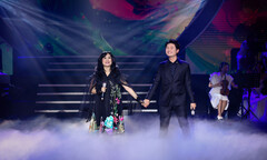 Diva Thanh Lam và con rể song ca trong liveshow 'Mùa thu vàng'