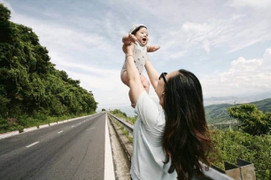 Kinh nghiệm đi du lịch khi mang theo con nhỏ