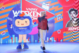 Suni Hạ Linh, Rhyder, Rapper Rica cùng Flash-V 'cháy' tại VNPAY Weekend Show