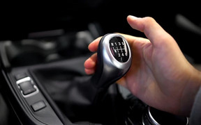 Lý do nên học lái xe số tay