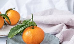 Đặt quả cam đầu giường trước khi ngủ có tác dụng gì?